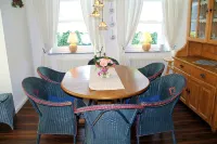 Apartment directly on the promenade, 1st row, parking lot included, 80m to the Baltic Sea