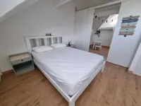 Brand-new, comfortable Vanilla beachfront