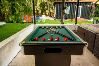 6BR King Bed, Pool with Huge Yard