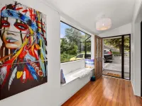 Absolute Waterfront Retreat Hotels in Opua