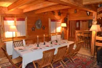 Impressive Chalet, 20m to Piste