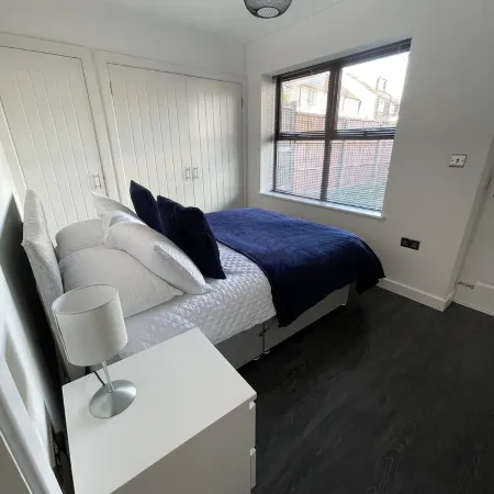 Cozy Ground Floor Flat in Sutton with Parking Space free and Pets Friendly Отели в г. Саттон