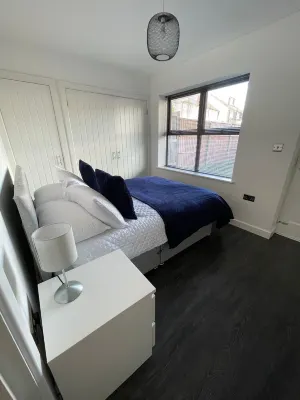 Cozy Ground Floor Flat in Sutton with Parking Space free and Pets Friendly Hotels in Sutton