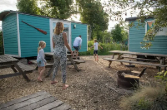 Tinyhouse Kraayennest - Lakes of Vinkeveen near Amsterdam Hotels in 