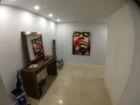 In the center / Air conditioning / WIFI / PARKING / FOOTBALL / NETFLIX / offer