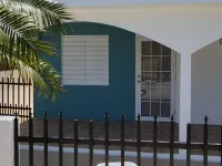 Beautiful renovated 2 bedroom 1 bathroom home 2 blocks from beach! Hotels in Arecibo