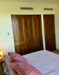 Unwind in luxury – penthouse overlooking Garrafon Reef Park