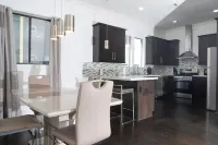 Rooftop Views|WiFi|WASHER/DRYER|PARKING|SMART-TV