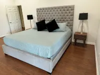 5 bed/4.5 bath family home with office space @ Cimarron. Excellent location! 미션 호텔