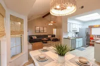 Awesome Game Room! Near Beach & Historic District! Sleeps 10! Pet friendly!