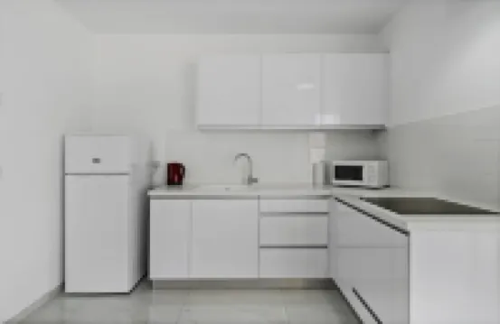 Best offer in bat yam 2 min walk to the beach&balc