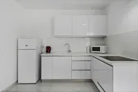 Best offer in bat yam 2 min walk to the beach&balc Hotel a Bat Yam