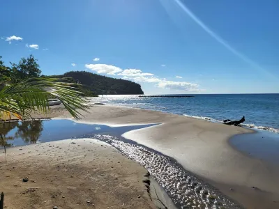 Balisier Apt 4 - 2 bedroom ground floor apartment with awesome views and sunsets Hotels in 