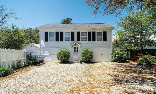 *New Listing* Pollock St. Cottage in Historic Downtown Beaufort!