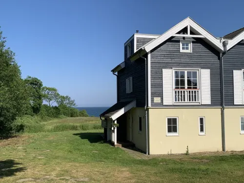 1st row Direct sea view