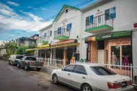 Francein's 1BR Apartment Suites Spencer Hotels near Josephine Splash Park