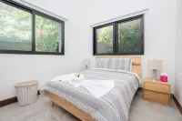 Luxury Beachside Villa in a Private Gated Community – Walk to the Ocean!
