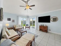 Pet Friendly, Golf Cart Included, Eleuthra Villa, Treasure Cay, Bahamas Hotels in Great Abaco