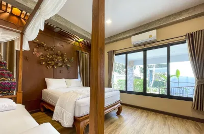 Family Style Bungalows near Shopping Area Hotels in San Phi Suea