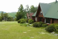 Spacious log chalet with free WIFI, great for a few families