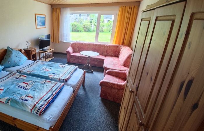 Ruhige, Kleine, Haustierfreundliche Ferienwohnung in Direkter Strandnähe