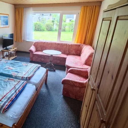 Ruhige, Kleine, Haustierfreundliche Ferienwohnung in Direkter Strandnähe