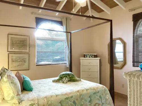 Nancy's Folly Villa - Fabulous Home - overlooking dazzling Rendezvous Bay