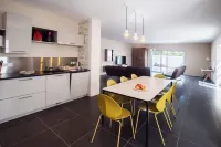 Former fisherman's house with pool in the heart of Old Cotinière