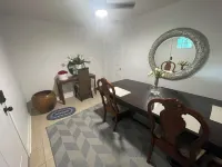 Entire Private Apartment, 2 Queens, Kitchen, Laundry Room, Large Dining Table