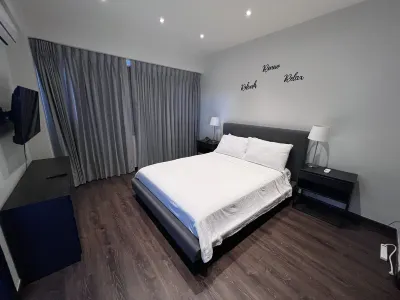 Modern Condo in Piantini 30 minutes to beach Hoteles en Santo Domingo