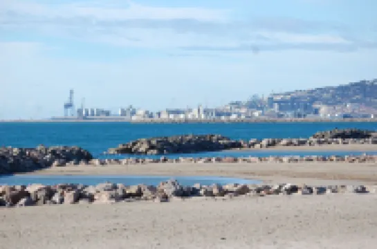 IMPREGNABLE VIEW ON THE PORT OF PLAISANCE - SEA 50 M