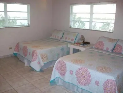 Bay View vacation Rentals Villa # 1  호텔