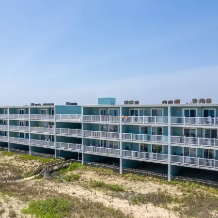 Oceanfront Retreat, Stunning Views, Pup Friendly & Pools