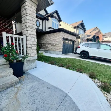 Comfort Quarters In Guelph! Your Cozy Home Away From Home.