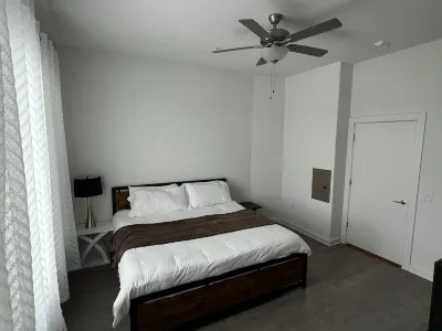 Bright & Cozy 1BHK with 1.5 Baths in Leander Tammy's Nails And Spa附近的飯店