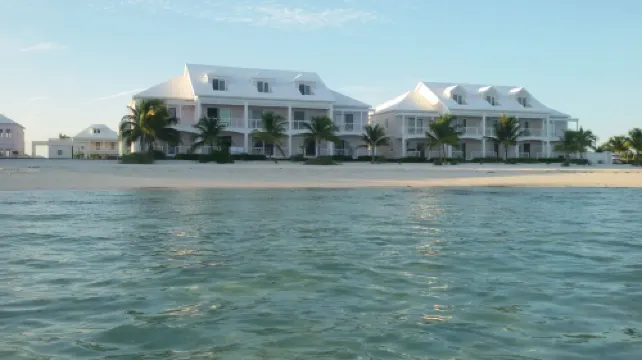 DESIGN STUNNING LUXURY BEACH-HOUSE FULLY RENOVATED 5 Stars L