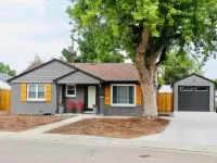 NEW!! Modern 2 Bed/2BA House - walkable to Olde Town!