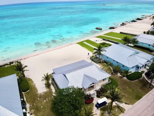 Beautiful Beach Front Villa in  Resort World Bimini Bahamas Hotels in Bailey Town