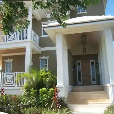 Luxury Home in Feb. Pt. with dip pool, spectacular ocean views, steps to beach Hotel Exterior