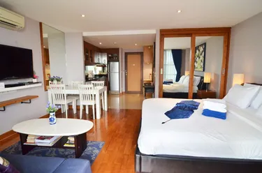 รูปภาพของTwin Peaks, 515, 5 Star Studio.