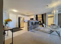 Cozy Invermere Condo by the water Hotels in Invermere