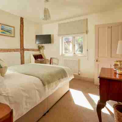 The Greyhound Inn Rooms