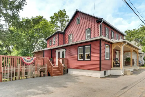 Historic Home w/ Mountain Views in Dry Run Hotels in Fannett Township