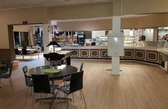 摩託里斯坦酒店