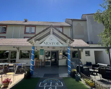 內斯特酒店 加普酒店