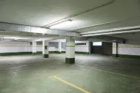 Hotel Valencia - Parking