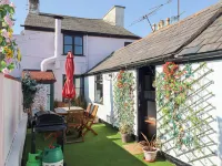 The Funky Flat Hotels in Holywell