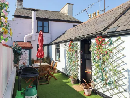 The Funky Flat Отели в г. Холиуэлл