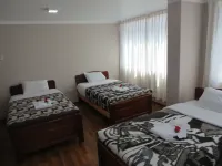 La Casa de Yoni Hotels in 