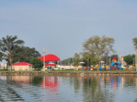 West Bank Inn Hotels in Celina